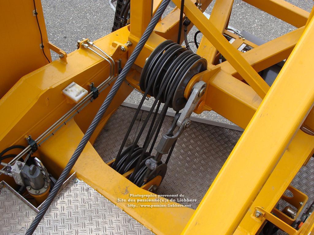 Grue mobile de construction Liebherr MK 63 20100410dsc04368-