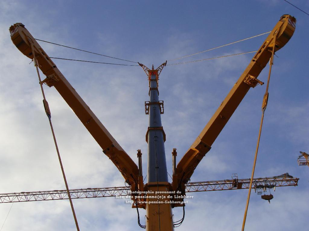 https://www.passion-liebherr.net/galeries/g_extras_lucien/20110830dsc09168-.jpg