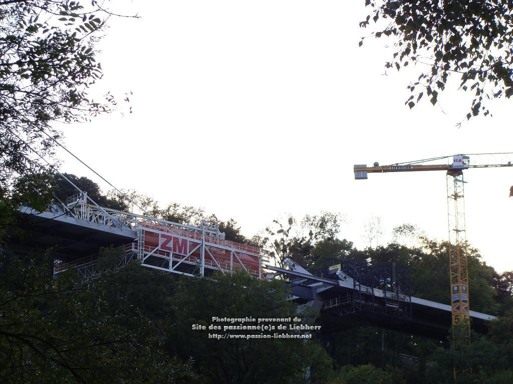 https://www.passion-liebherr.net/galeries/g_extras_lucien/20121001dsc14079-.jpg