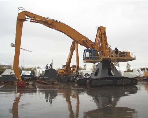 https://www.passion-liebherr.net/galeries/g_extras_ulrich/r_974_b_umschlag_kl.jpg