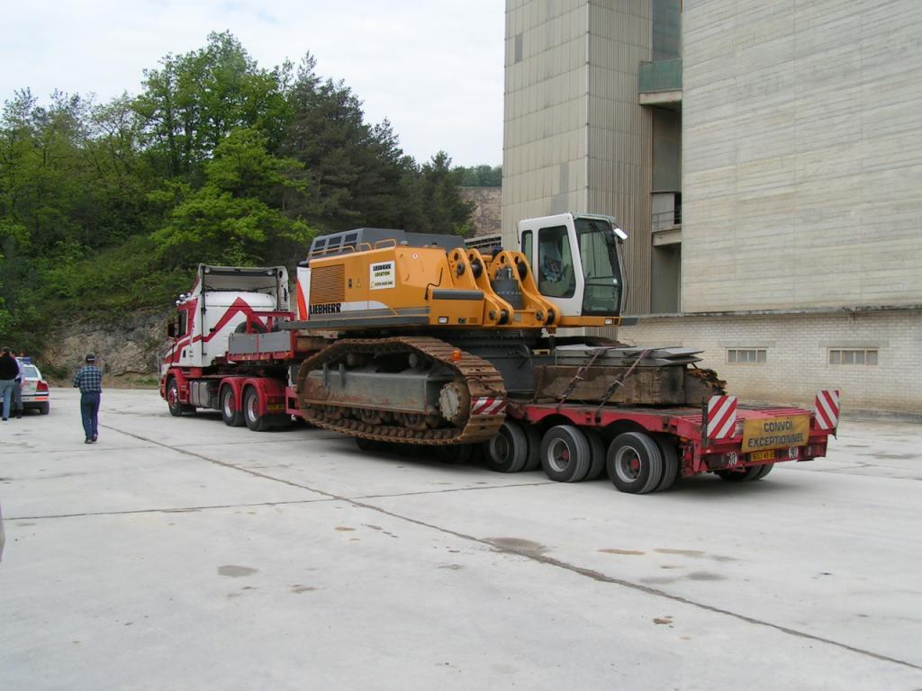 https://www.passion-liebherr.net/galeries/g_extras_webmaster/pict1102.jpg