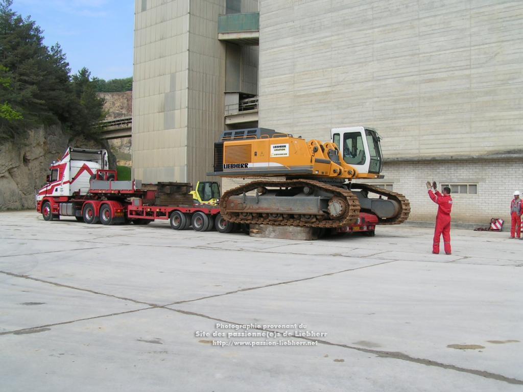 https://www.passion-liebherr.net/galeries/g_extras_webmaster/pict1186.jpg