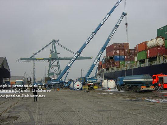 https://www.passion-liebherr.net/galeries/g_grues_mobiles/ltm1400-7.jpg