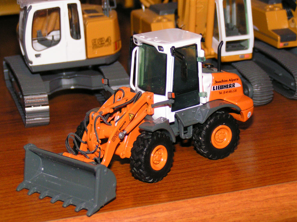 https://www.passion-liebherr.net/galeries/mr_webmaster/pict11413.jpg https://www.passion-liebherr.net/galeries/mr_webmaster/pict11413.jpg
