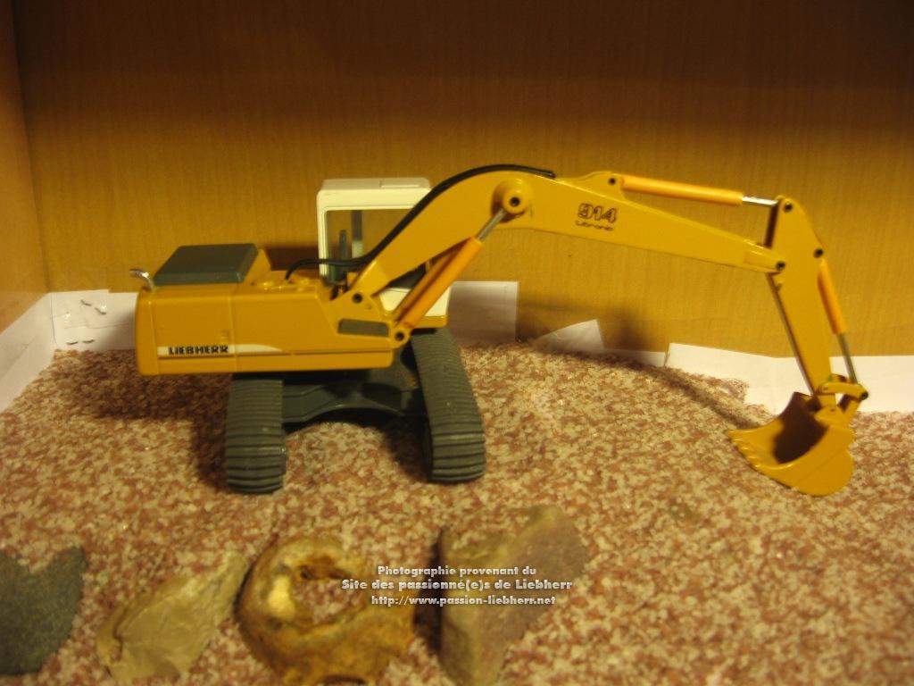 https://www.passion-liebherr.net/membres/benji/img__061_185.jpg https://www.passion-liebherr.net/membres/benji/img__061_185.jpg