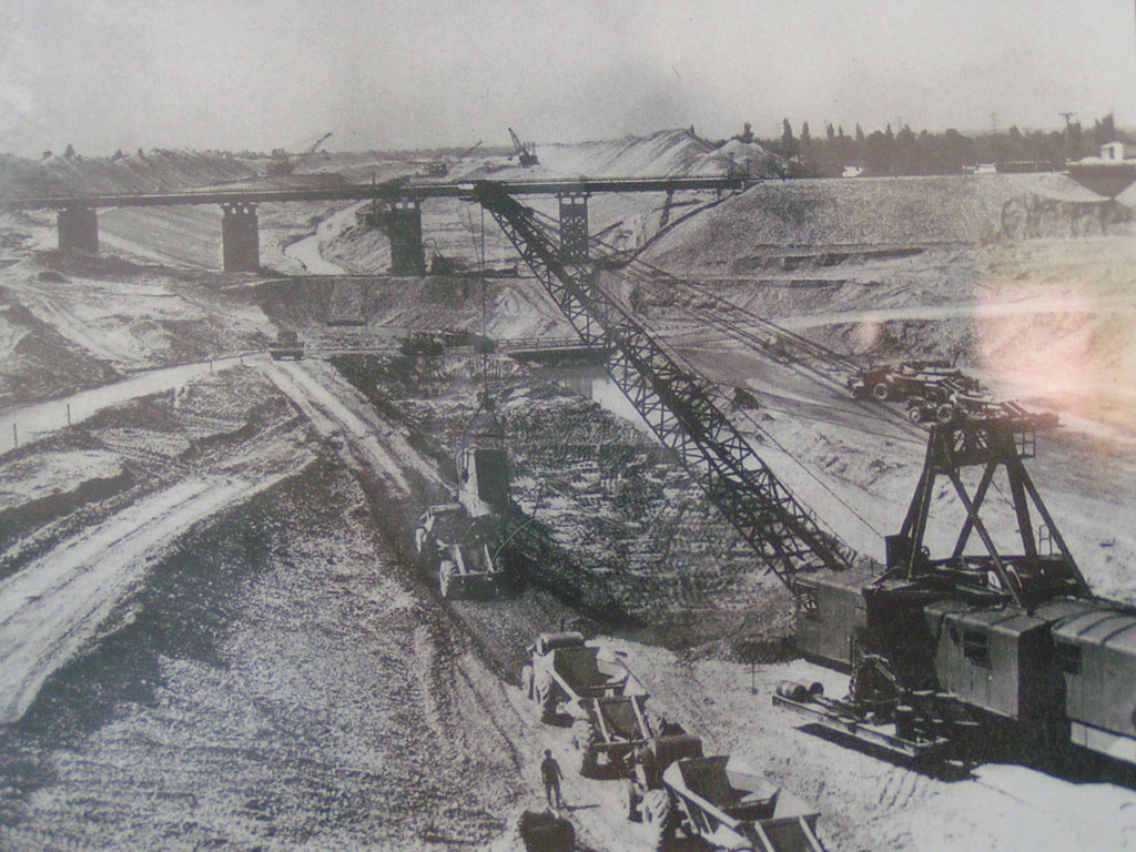 https://www.passion-liebherr.net/membres/julien/Grand%20canal%20Alsace/pict7466.jpg